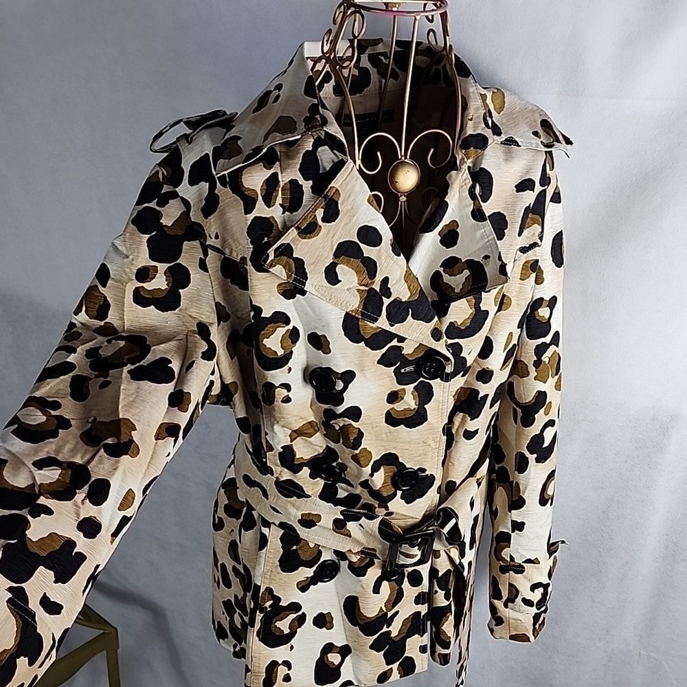 Silk Animal Print Lightweight Belted Long Sleeved Double Breasted Jacket Classic